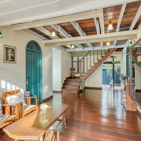 Bed and Breakfast Priya Boutique House